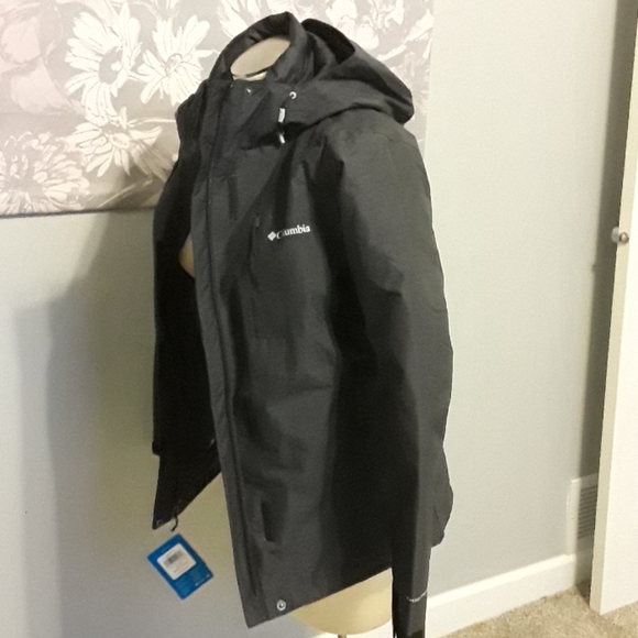 Women Columbia coat - Picture 3 of 5